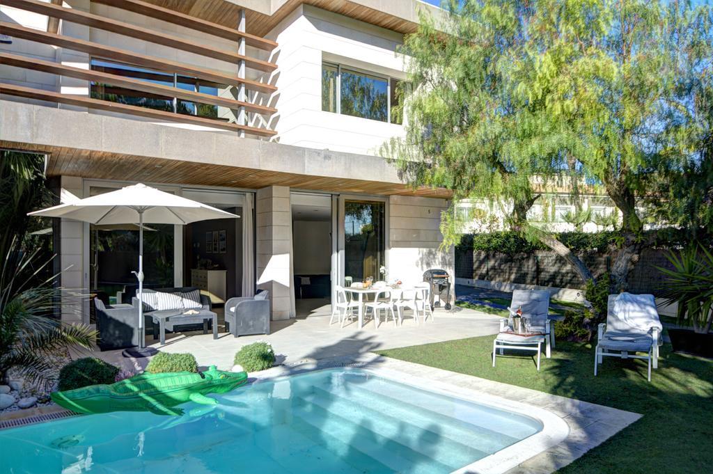 Villa Tarantino Sitges Bagian luar foto